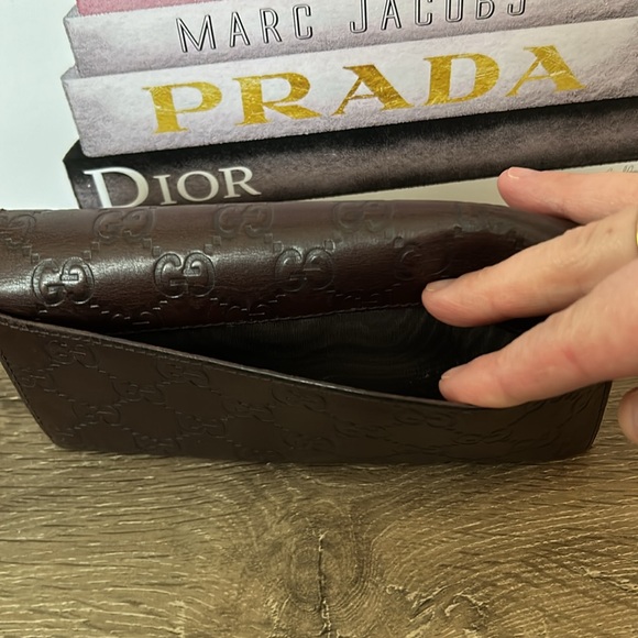 Brown leather Gucci wallet. EUC. - Picture 6 of 6